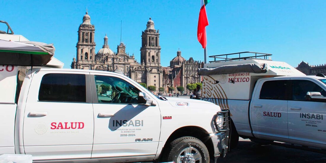 Claudia Sheinbaum señaló que las unidades médicas móviles "beneficiarán a las zonas más apartadas de los centros de salud para dar la mejor atención"