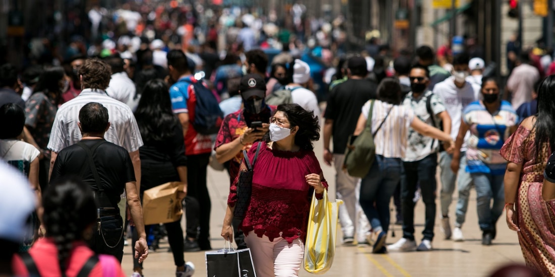 La Secretaría de Salud informó que hay 685 mil 590 casos sospechosos y 7 mil 933 casos activos de COVID-19 en México.