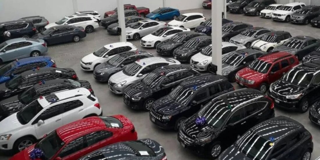 Flotilla de vehículos de la emprea Kavak.