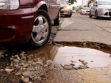 En dos semanas, contabilizan 70 incidentes por baches en CDMX