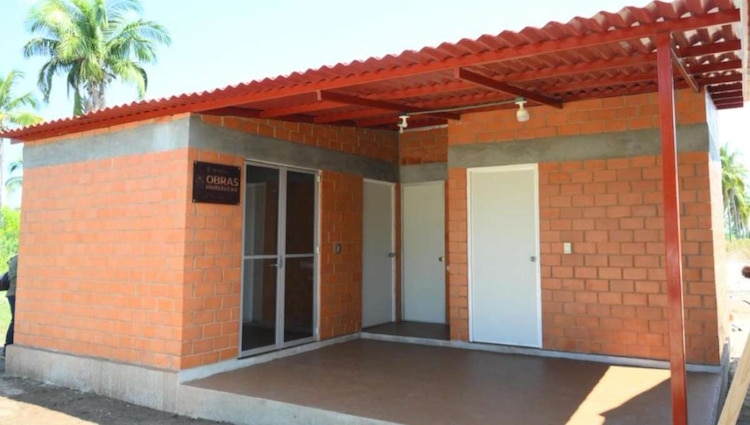 Las primeras acciones de infraestructura habitacional se concentraron en las inmediaciones de Santiago Pinotepa Nacional.