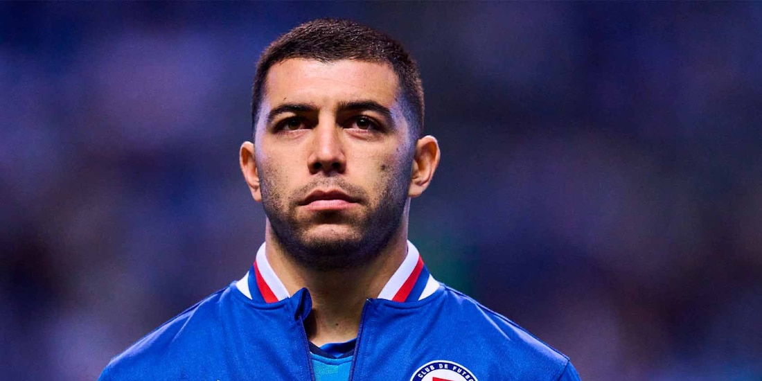 Erik Lira pudo haber jugado ante Necaxa su último partido con Cruz Azul.