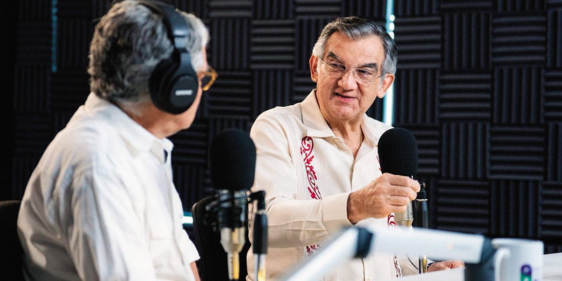 El mandatario estatal, ayer, en su programa de radio.