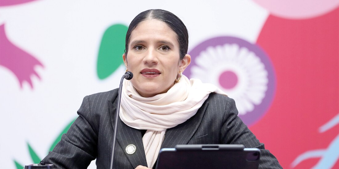 LA FISCAL Bertha Alcalde, ayer en la conferencia encabezada por la Jefa de Gobierno.