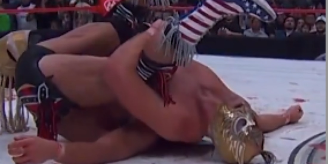 El Original Grande Americano fue desenmascarado por el Grande Americano en AAA Noche de los Grandes.