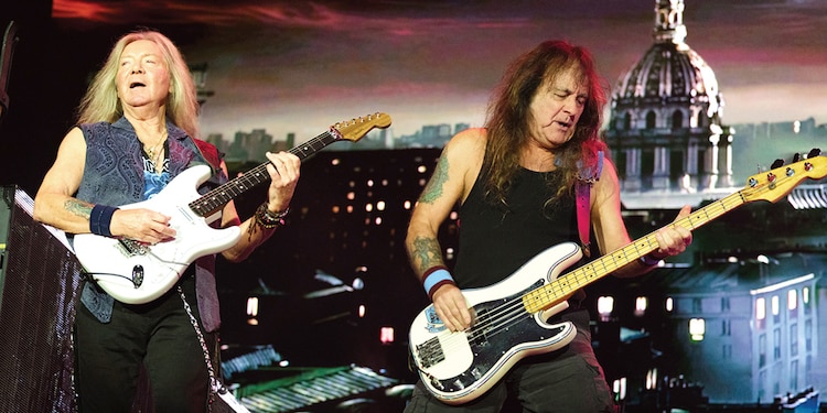 Dave Murray se entregó al público.