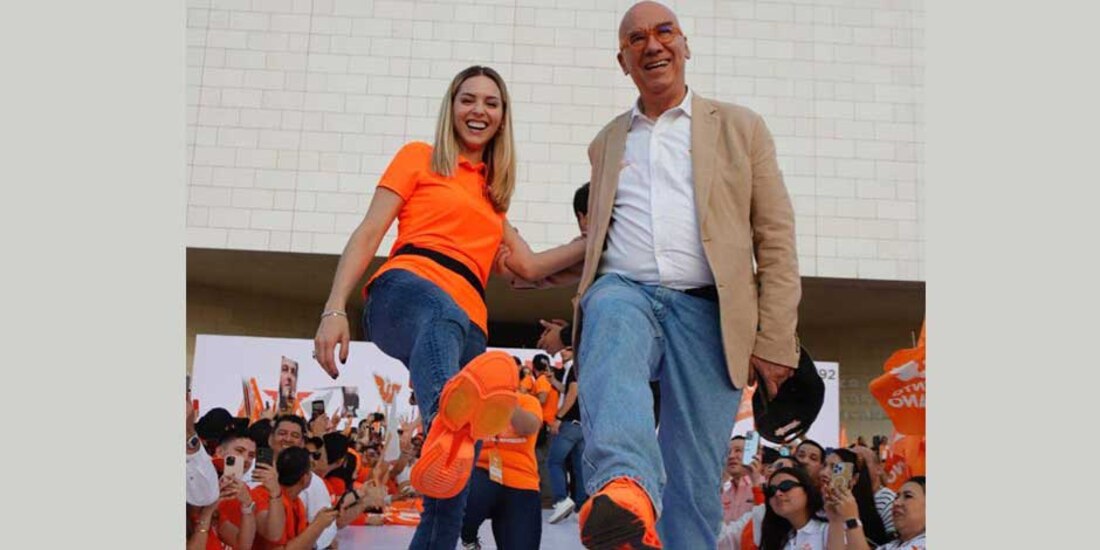 Mariana Rodríguez, titular de Amar a Nuevo León y Dante Delgado, coordinador de MC
