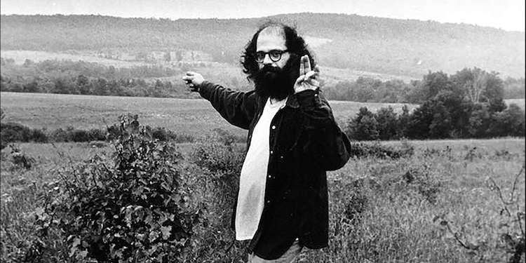 Ginsberg en East Hill Farm a finales de los años 60.