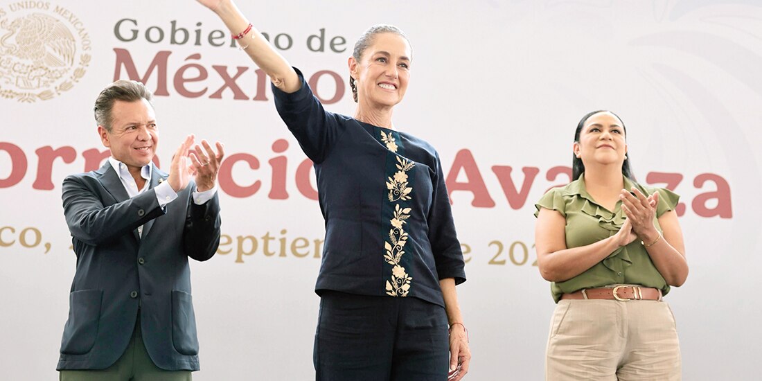 De izq. a der.: Pablo Lemus, gobernador de Jalisco; la Presidenta Claudia Sheinbaum y Ariadna Montiel, secretaria de Bienestar, ayer.