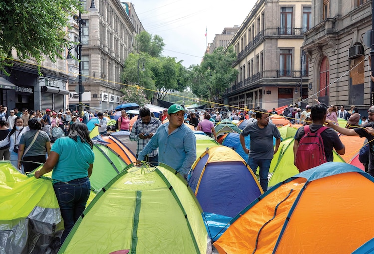 La CNTE se planta en el Centro, a metros de instalación mundialista