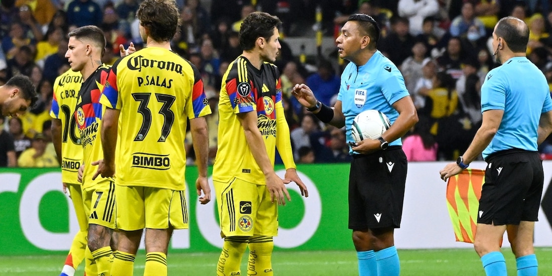 Jugadores del América en el duelo ante Nashville en la Concacaf Champions Cup