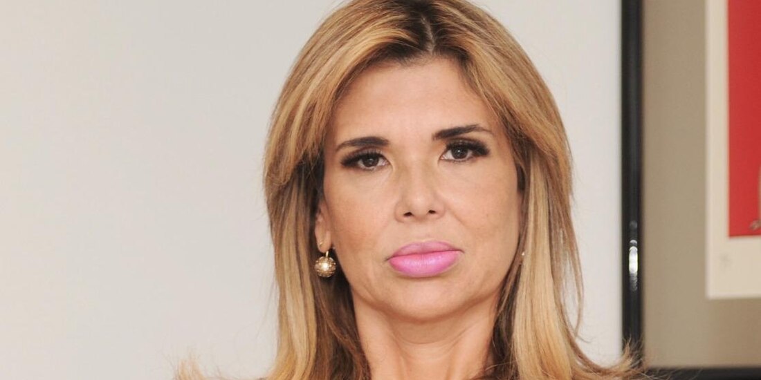 La gobernadora comentó que de esta forma el Gobierno del Estado expresa su gratitud a su valentía y entrega, garantizando la educación de sus hijos.