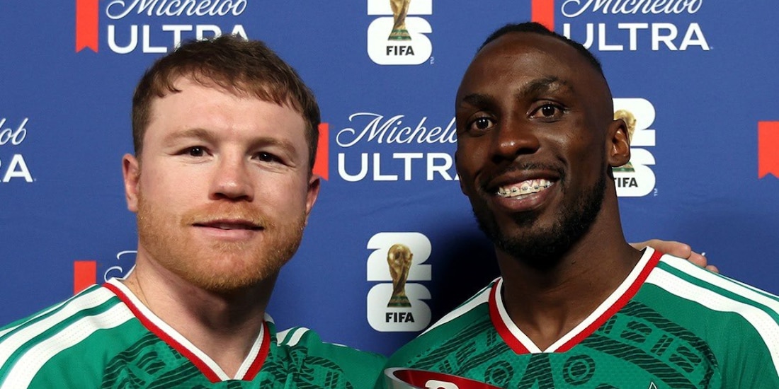 El delantero mexicano fue reconocido tras el México vs. Sudáfrica por el pugilista tapatío.