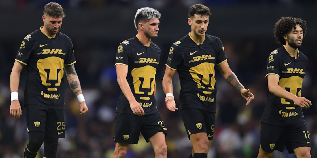 Futbolistas de Pumas después de un partido del equipo en el Clausura 2023.