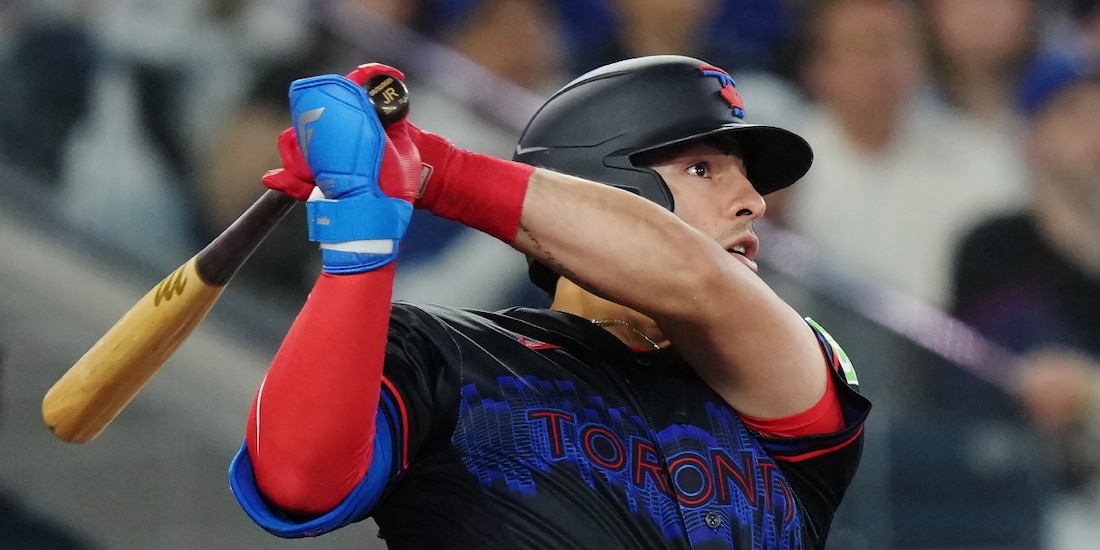 El mexicano Brandon Valenzuela hizo su primer cuadrangular en el beisbol de Grandes Ligas.