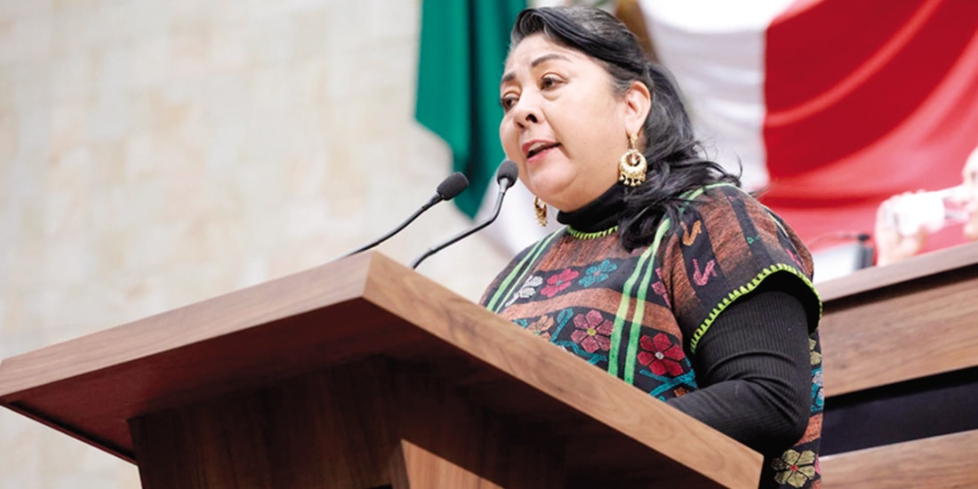 LA DIPUTADA Eulalia Velasco, al presentar
ayer su iniciativa de reforma.