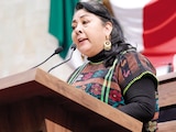 LA DIPUTADA Eulalia Velasco, al presentar
ayer su iniciativa de reforma.