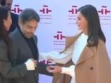 Eugenio Derbez se mete entre Kate del Castillo y la reina Letizia (VIDEO)