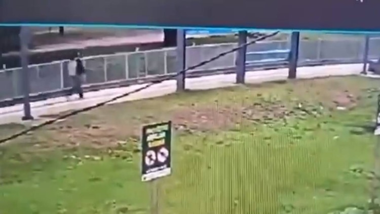 Se le ve en grabaciones durante su última aparición