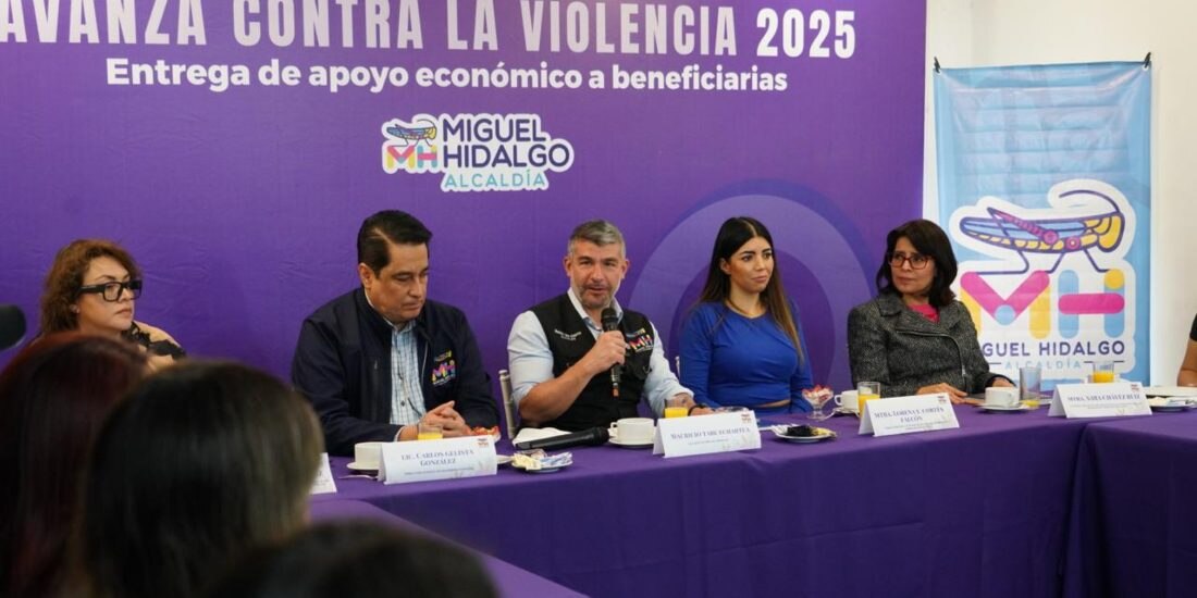 Alcaldía Miguel Hidalgo entrega apoyos económicos a mujeres víctimas de violencia.