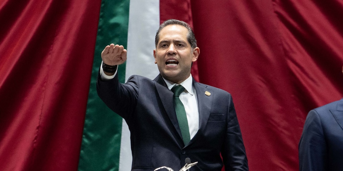 Raúl Bolaños Cacho Cué, diputado del PVEM durante la toma de protesta como presidente de la Mesa Directiva de la Cámara de Diputados