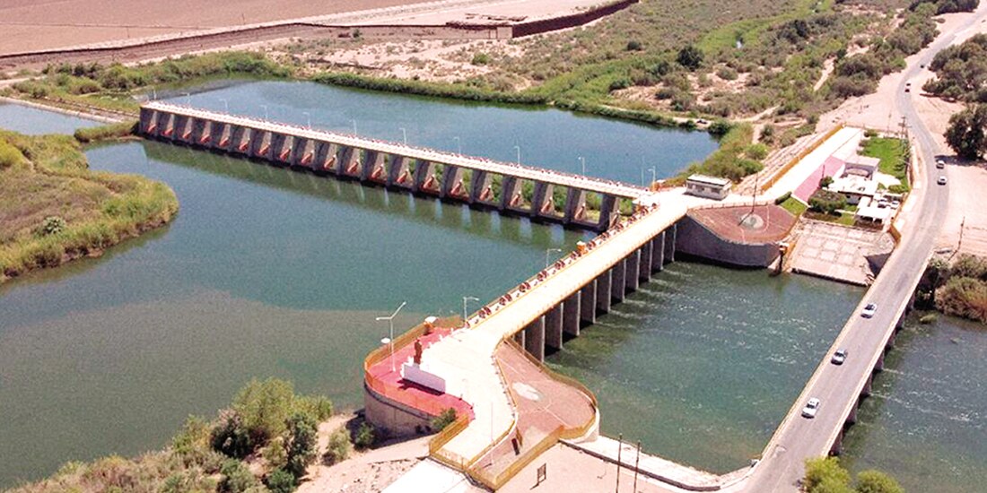 Vista de la presa Morelos, que desvía el agua del río Colorado al valle de Mexicali, en imagen de archivo.