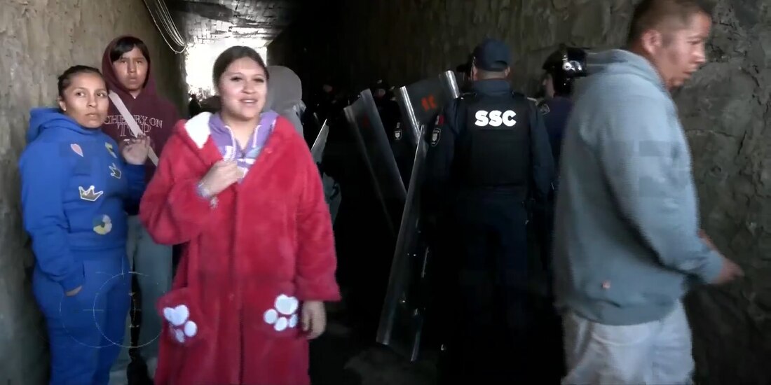 El bloqueo se realiza la mañana de este miércoles.