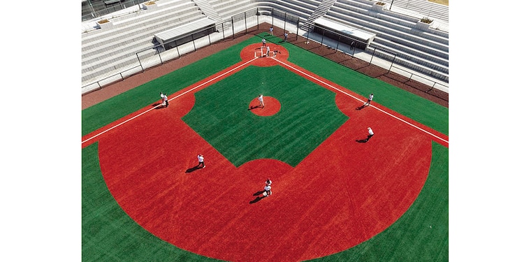 Juego en una de las canchas de beisbol.