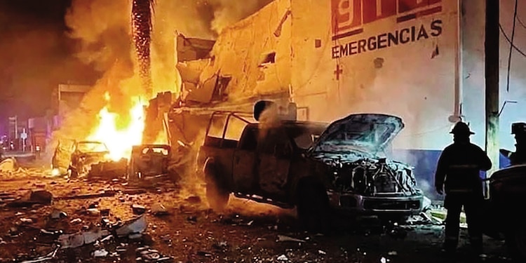 ESTELA de destrucción en viviendas y autos en Ojocaliente, Zacatecas, el 30 de agosto