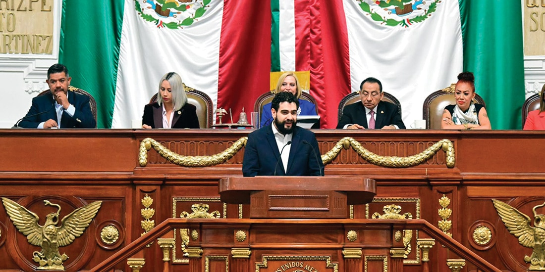 El titular de la SAF, ayer, en el Congreso de la Ciudad de México.