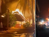 Incendio en Punta Zicatela, en Oaxaca, consume decenas de comercios.