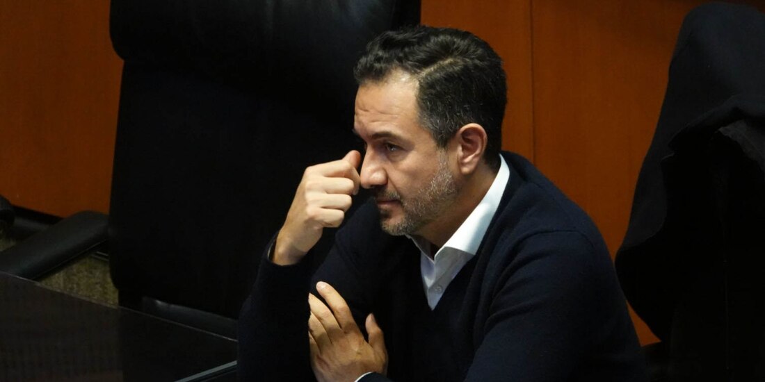 Este martes 1 de abril, el senador de Veracruz, Miguel Ángel Yunes Márquez, anunció a través de sus redes sociales que ha decidido retirar su solicitud para convertirse en militante de Morena.