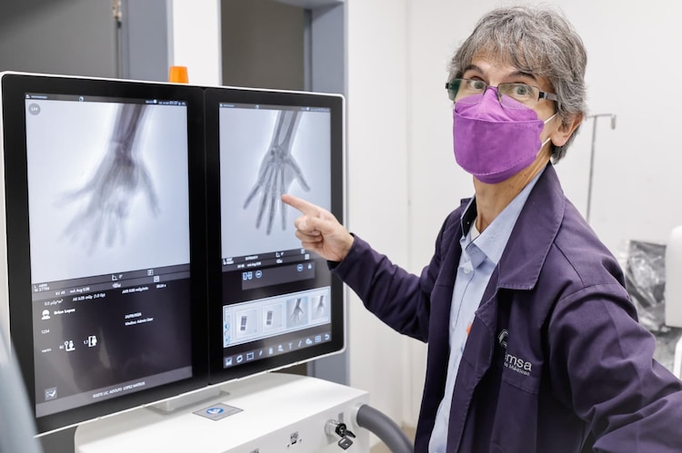 ISSSTE renueva equipo médico