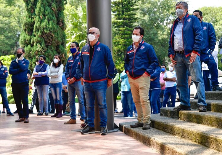 Trabajadores de La Noria festejaron el 30 Aniversario de la inauguración de las instalaciones sede de la Máquina Celeste de Cruz Azul.