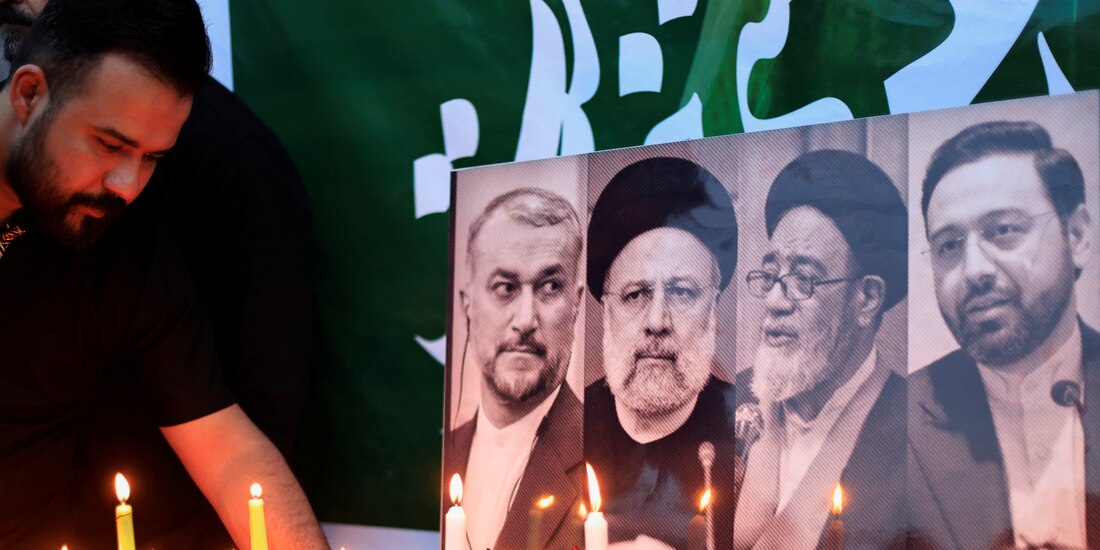 Simpatizantes rinden homenaje ayer a su exlíder Ebrahim Raisi.