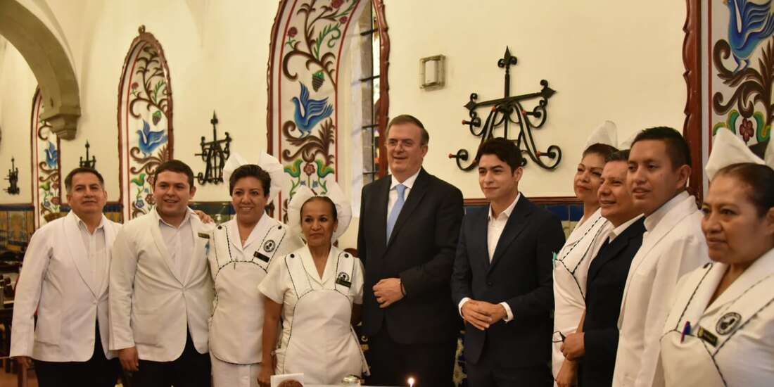 Marcelo Ebrard se reúne con el influencer y conductor Christian Burgos