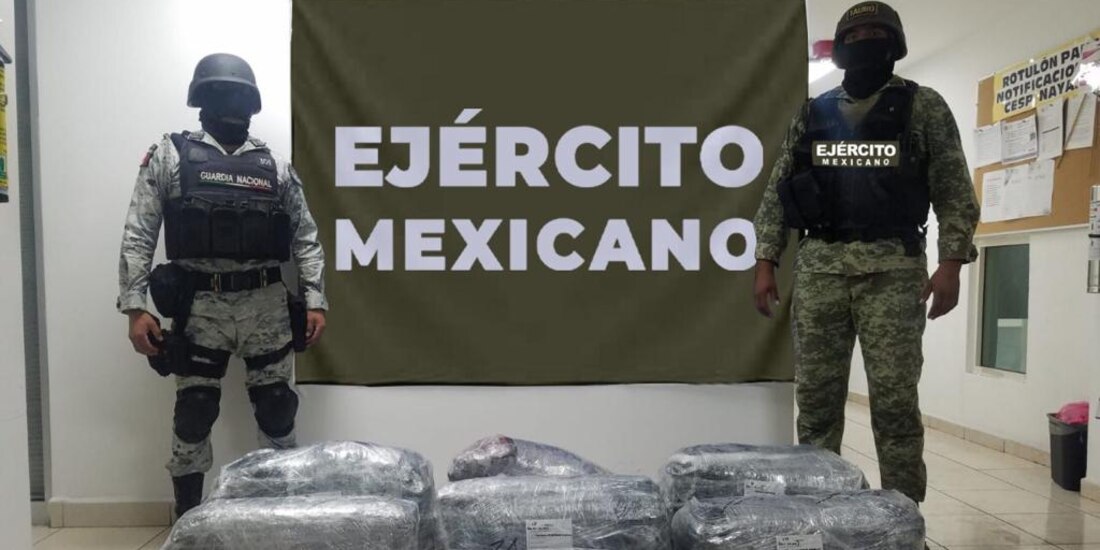 Sedena, GN y FGR aseguran 150 kilos de cocaína en carretera Tepic-Puerto Vallarta