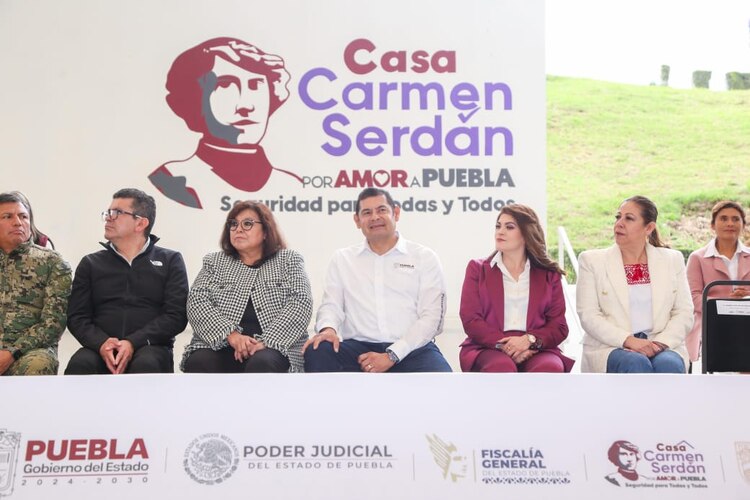 El gobernador Alejandro Armenta inaugura la Casa Carmen Serdán en Zacatlán, con lo que fortalece la atención a víctimas de violencia de género.