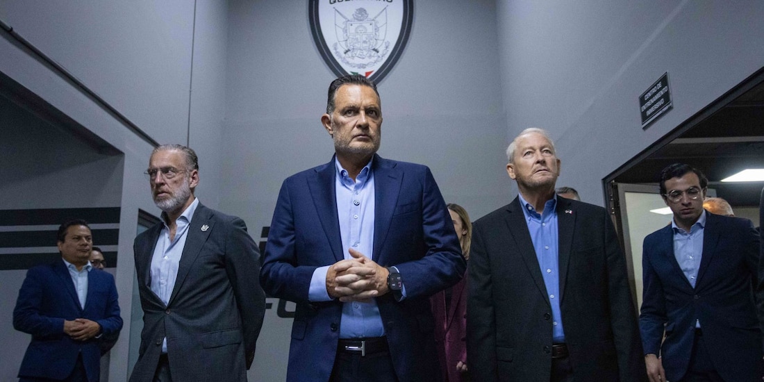 Ronald Johnson, embajador de Estados Unidos en México junto a Mauricio Kuri, gobernador de Querétaro