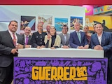 Funcionarios de Guerrero en Madrid, España.
