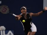 Serena Williams durante su partido contra Belinda Bencic en la segunda ronda del Masters de Canadá.