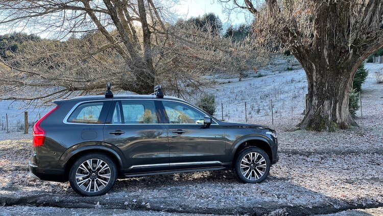 La suspensión filtra las deformaciones y otorga un suave confort.