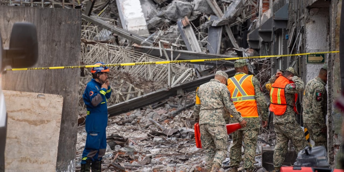 Colapsa edificio en San Antonio Abad