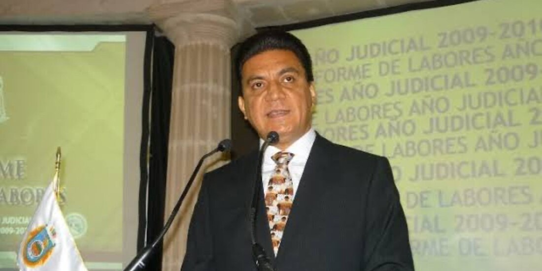 Asesinan al magistrado Edmundo Román Pinzón en Acapulco, Guerrero.