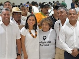 La consejera nacional de Morena, Beatriz Mojica Morga, encabezó la mesa de diálogo con los líderes de los diversos sectores de servicios.