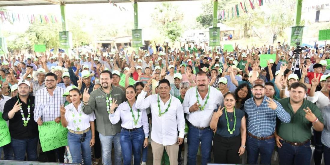 Ricardo Gallardo arranca obras para impulsar el desarrollo social de San Martín Chalchicuautla.