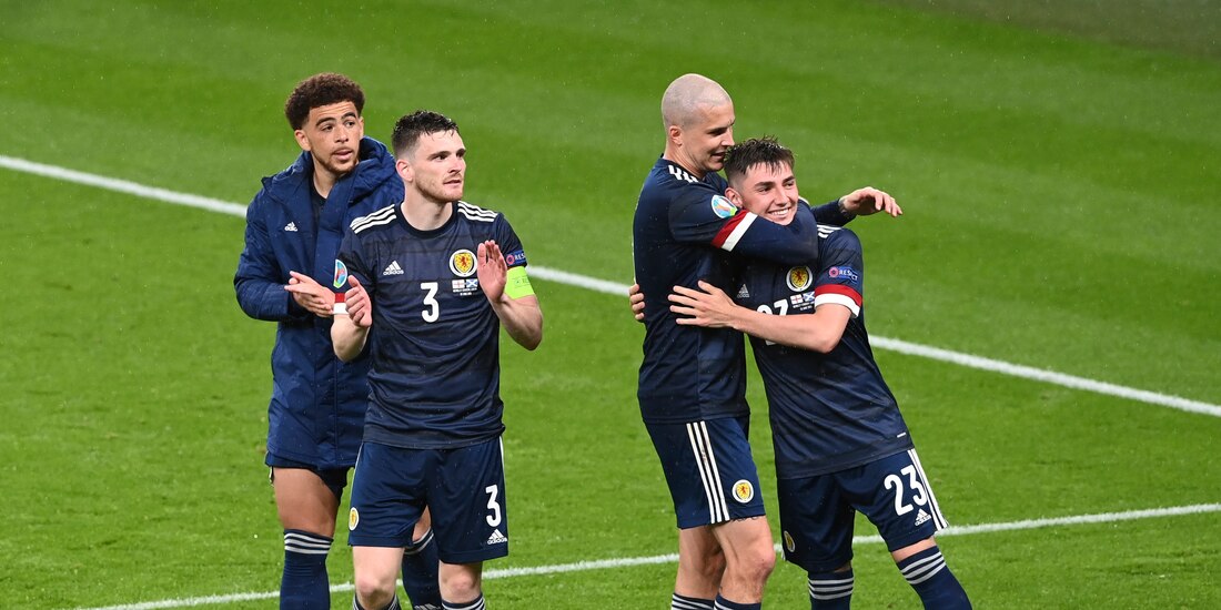 Jugadores de Escocia celebran después de su empate con Inglaterra el pasado 18 de junio.