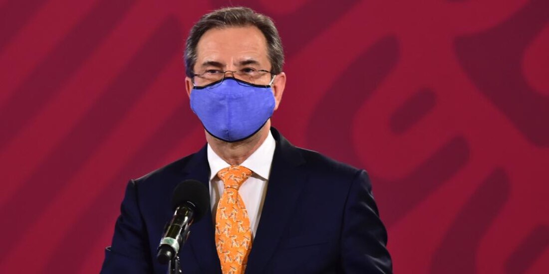 El secretario de Educación, Esteban Moctezuma.