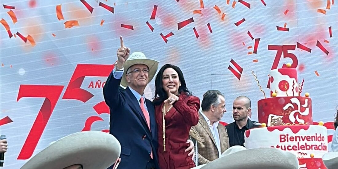 Elektra tiene una historia marcada por el esfuerzo y la resiliencia: Ricardo Salinas Pliego