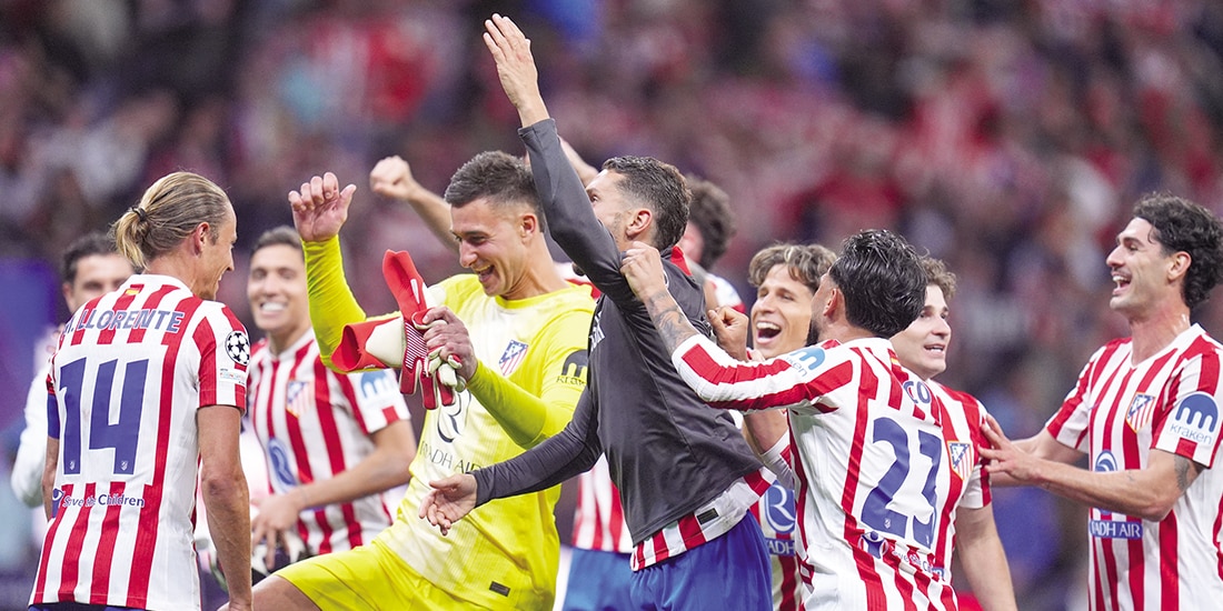 JUGADORES del Atlético festejan su pase a semifinales el pasado martes.